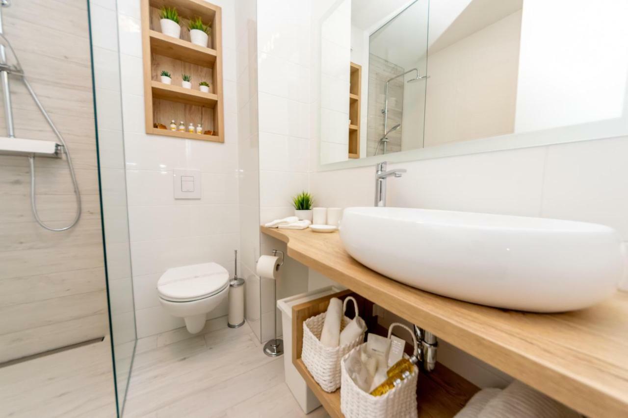 City Apartment Marlo Zadar Bagian luar foto