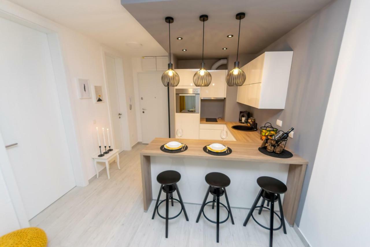City Apartment Marlo Zadar Bagian luar foto